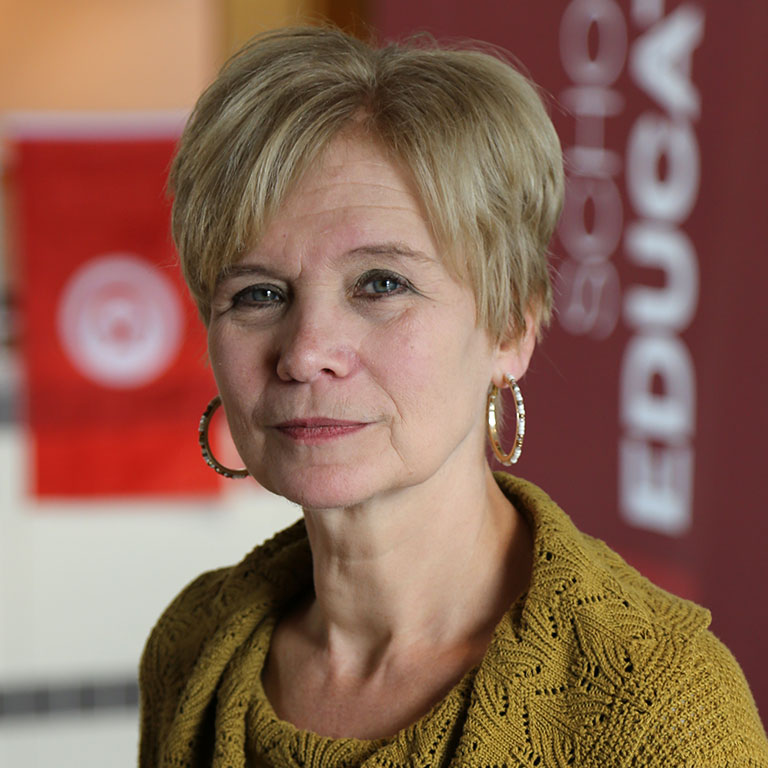 Gayle Buck
