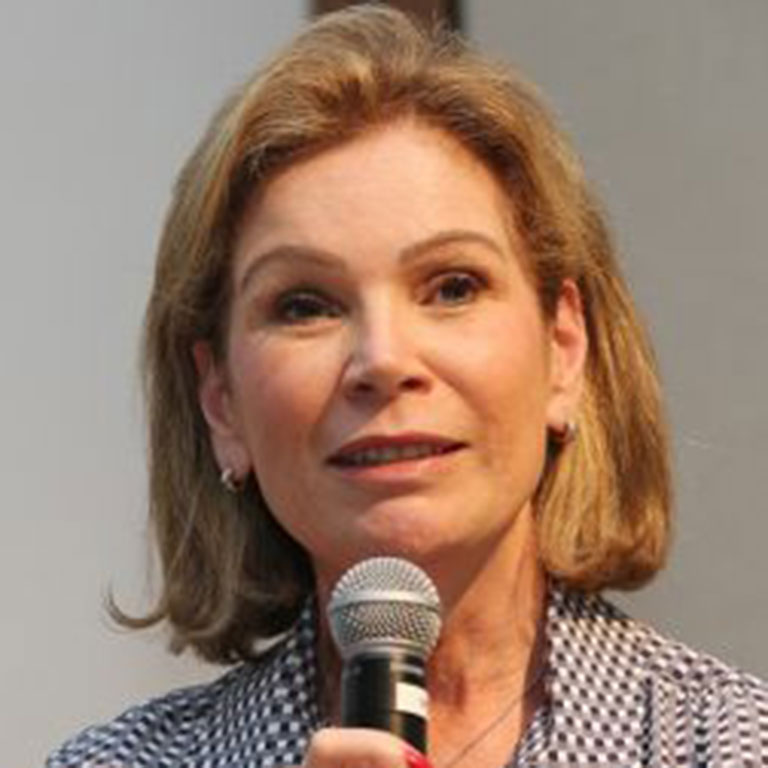 nina-ranieri.jpg