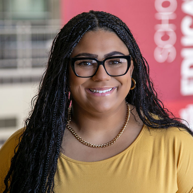 Alexis Briggins